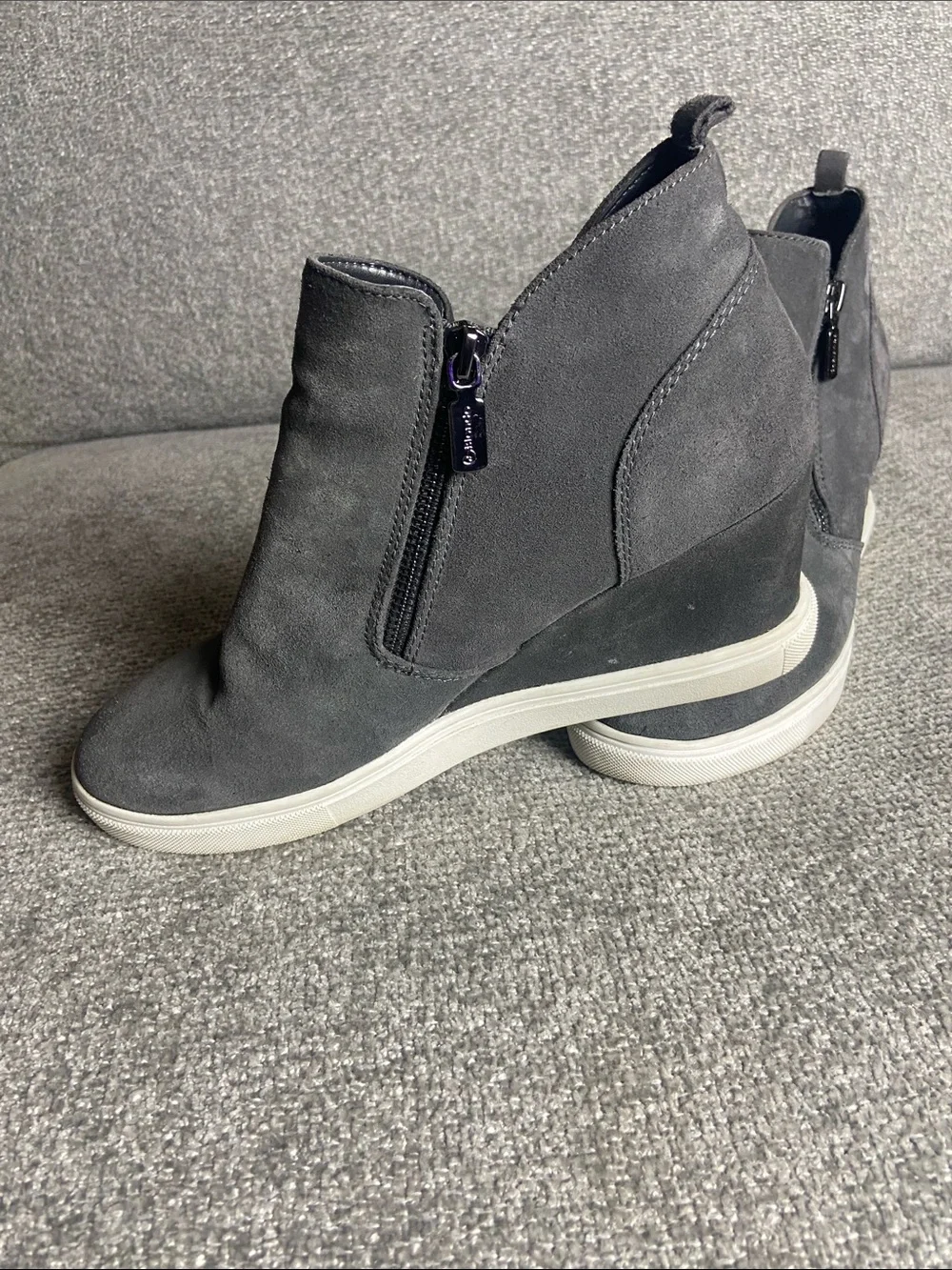 Blondo Gray Suede Wedge Sneaker Boot with Side Zip waterproof womens 10 M